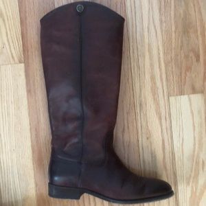 FRYE Melissa Button 2 Boots, Redwood. GENTLY WORN